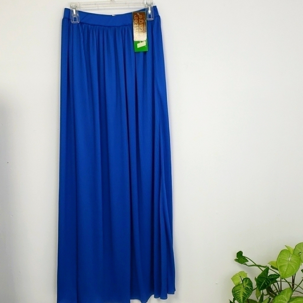 Vintage Center Stage Maxi Pleated Skirt NWT Deadstock 26x45